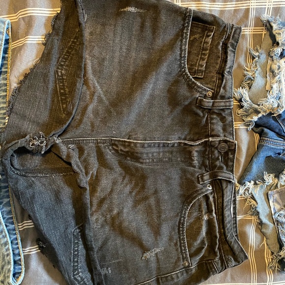 Dynamite shorts - Picture 2 of 2